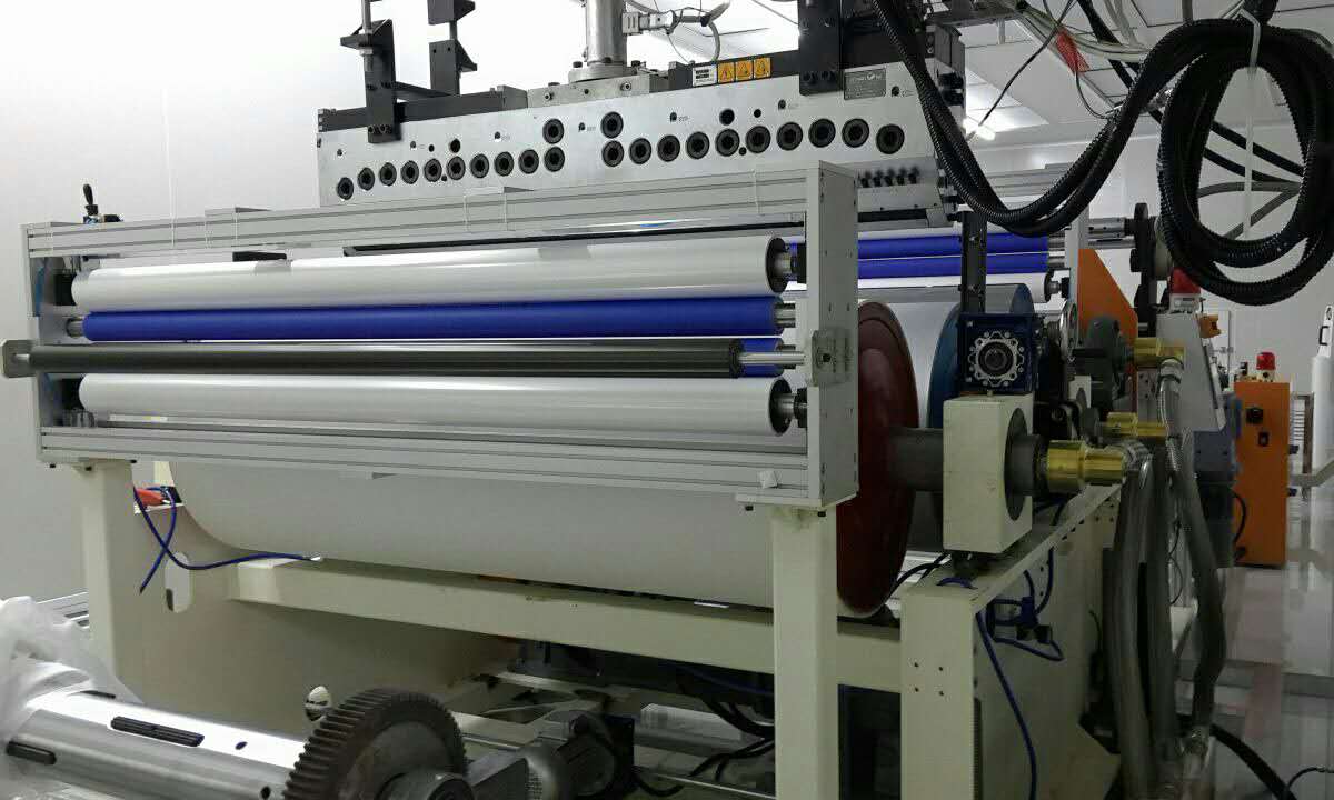OHA電子膜生産線(OHA electronic film extrusion line)